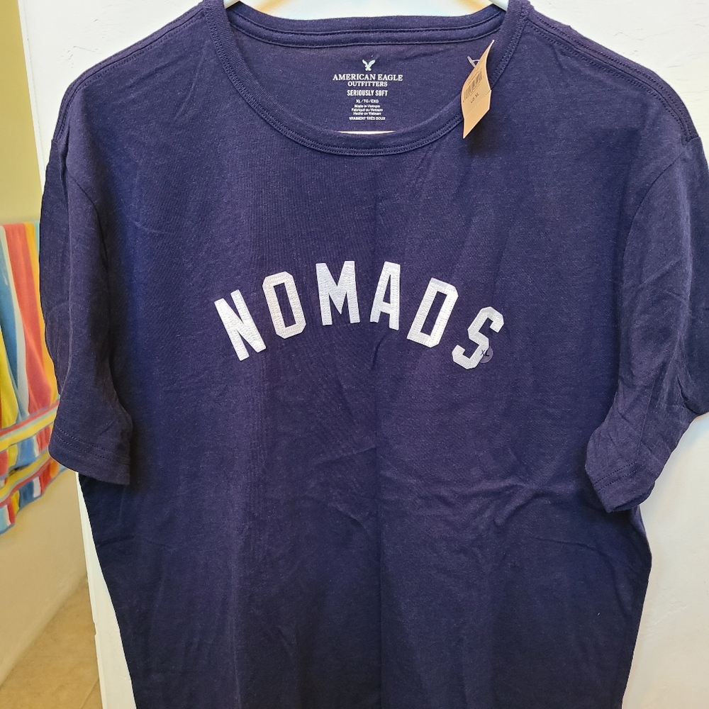 American Eagle Seriously Soft Graphic Tee. XL